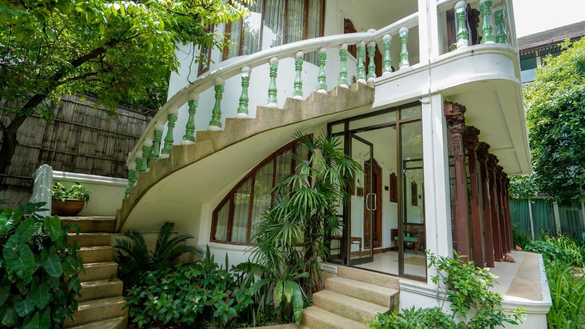 Kodchasri Thani Hotel Chiangmai Chiang Mai Exterior photo